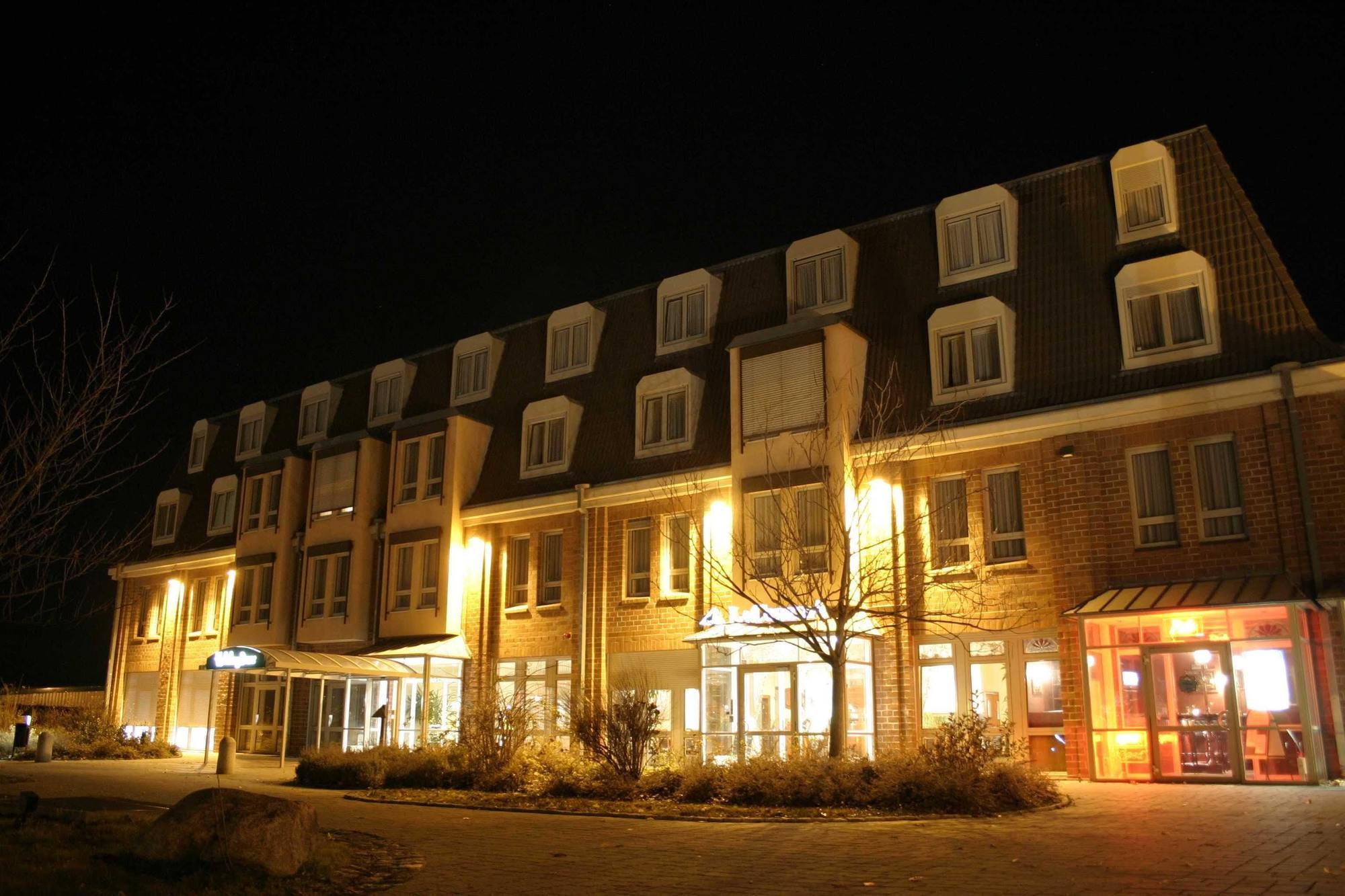 Holiday Inn Leipzig Günthersdorf, an IHG Hotel Kötschlitz Exterior foto